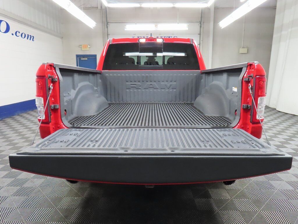 2022 Ram 1500 4x4 Crew Cab Big Horn Fond du Lac WI