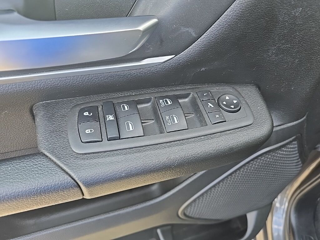 2022 Ram 1500 4x4 Crew Cab Big Horn Minocqua WI