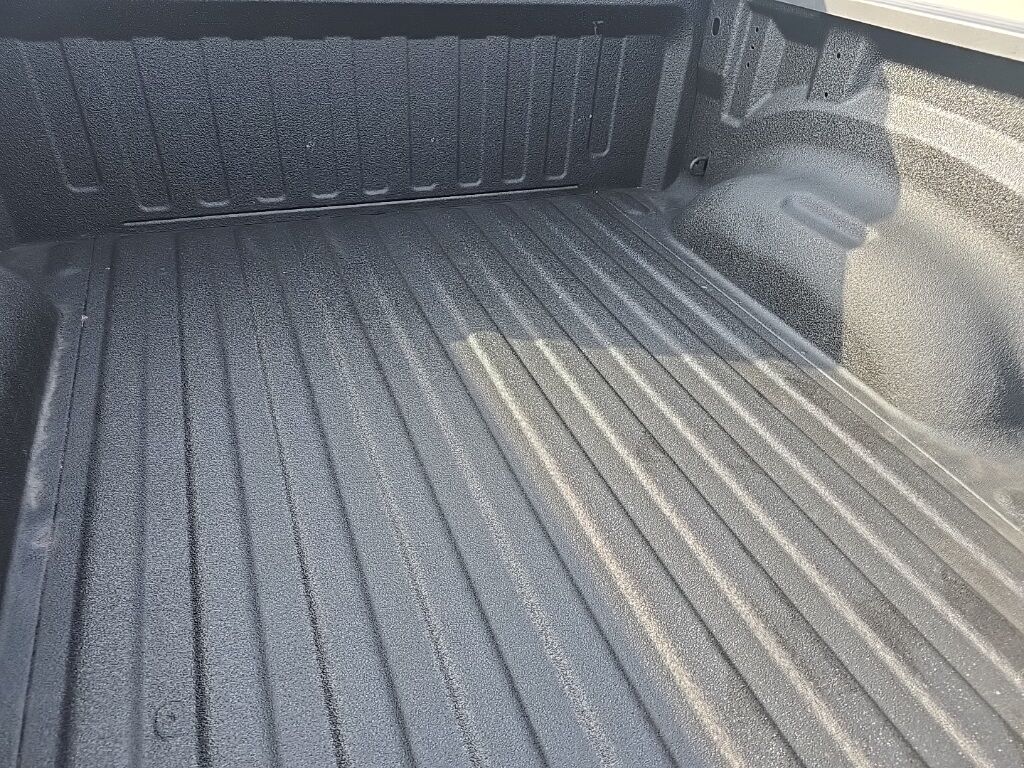 2022 Ram 1500 4x4 Crew Cab Big Horn Minocqua WI