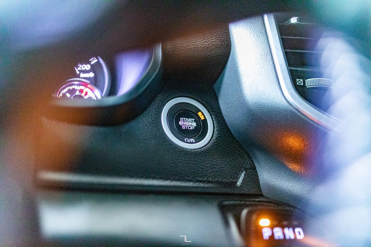 2022 Ram 1500 4x4 Crew Cab Big Horn Nav BCam PSeat Red Deer AB