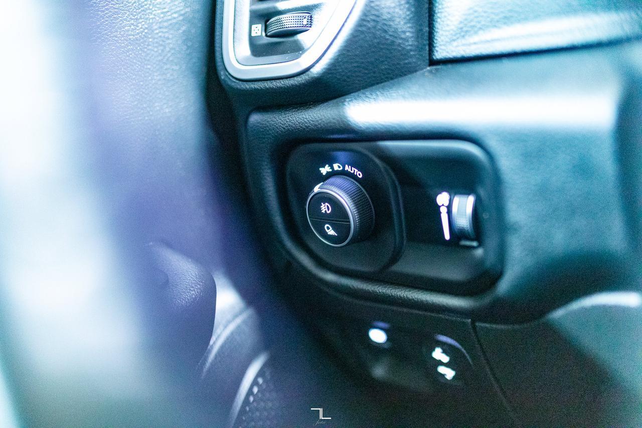 2022 Ram 1500 4x4 Crew Cab Big Horn Nav BCam PSeat Red Deer AB