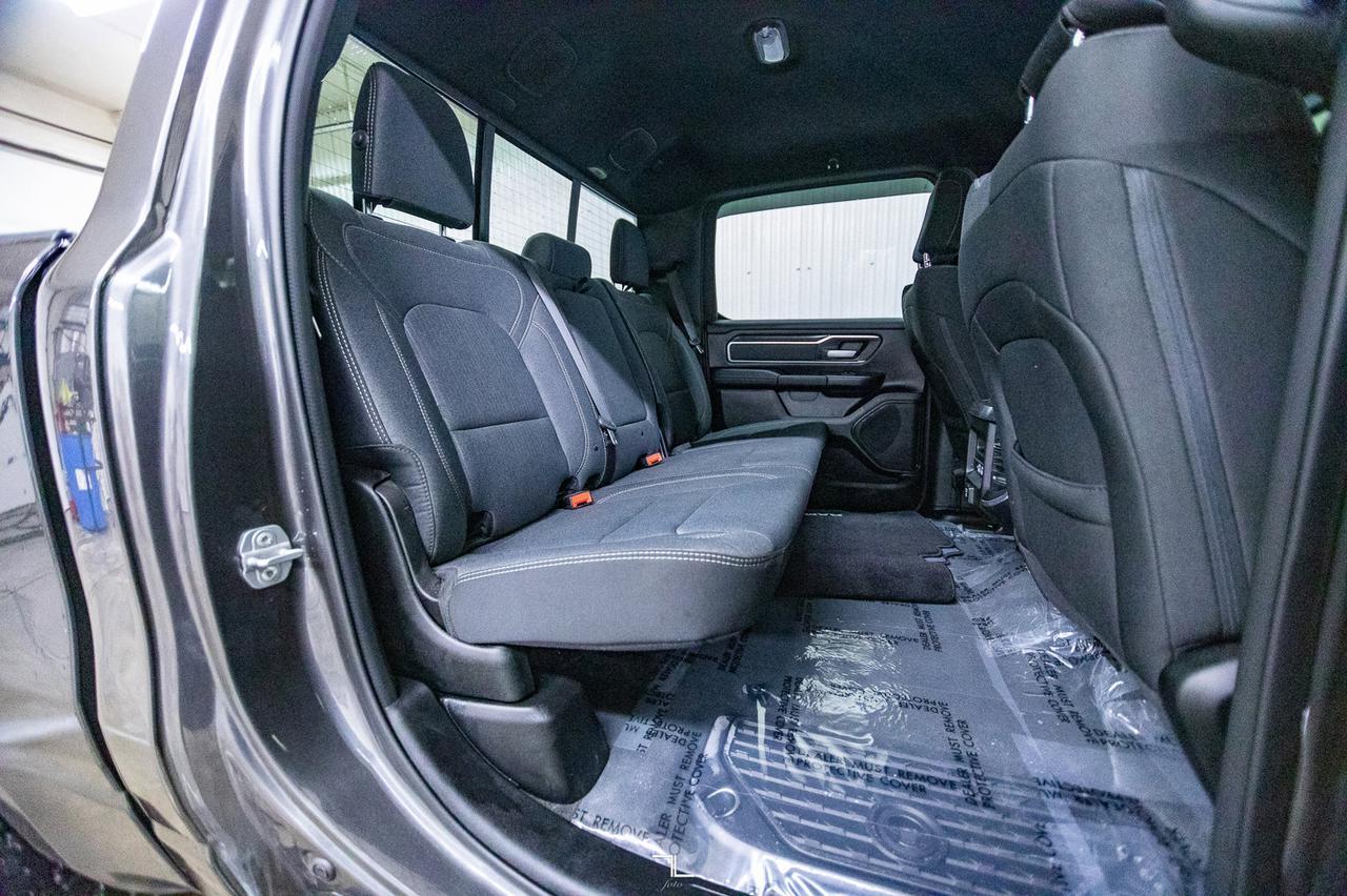 2022 Ram 1500 4x4 Crew Cab Big Horn Nav BCam Red Deer AB