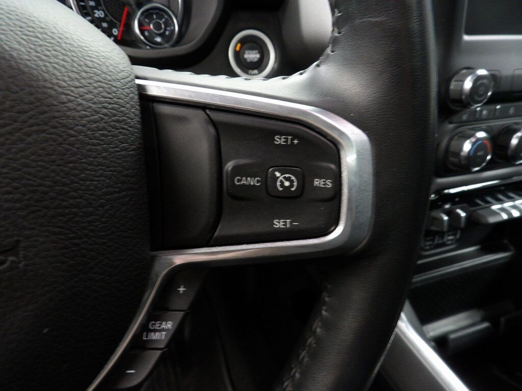 2022 Ram 1500 4x4 Crew Cab Laramie Fond du Lac WI