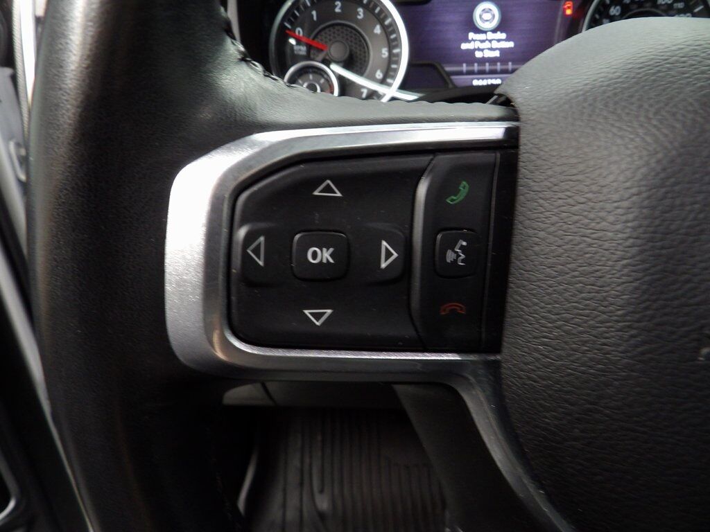 2022 Ram 1500 4x4 Crew Cab Laramie Fond du Lac WI