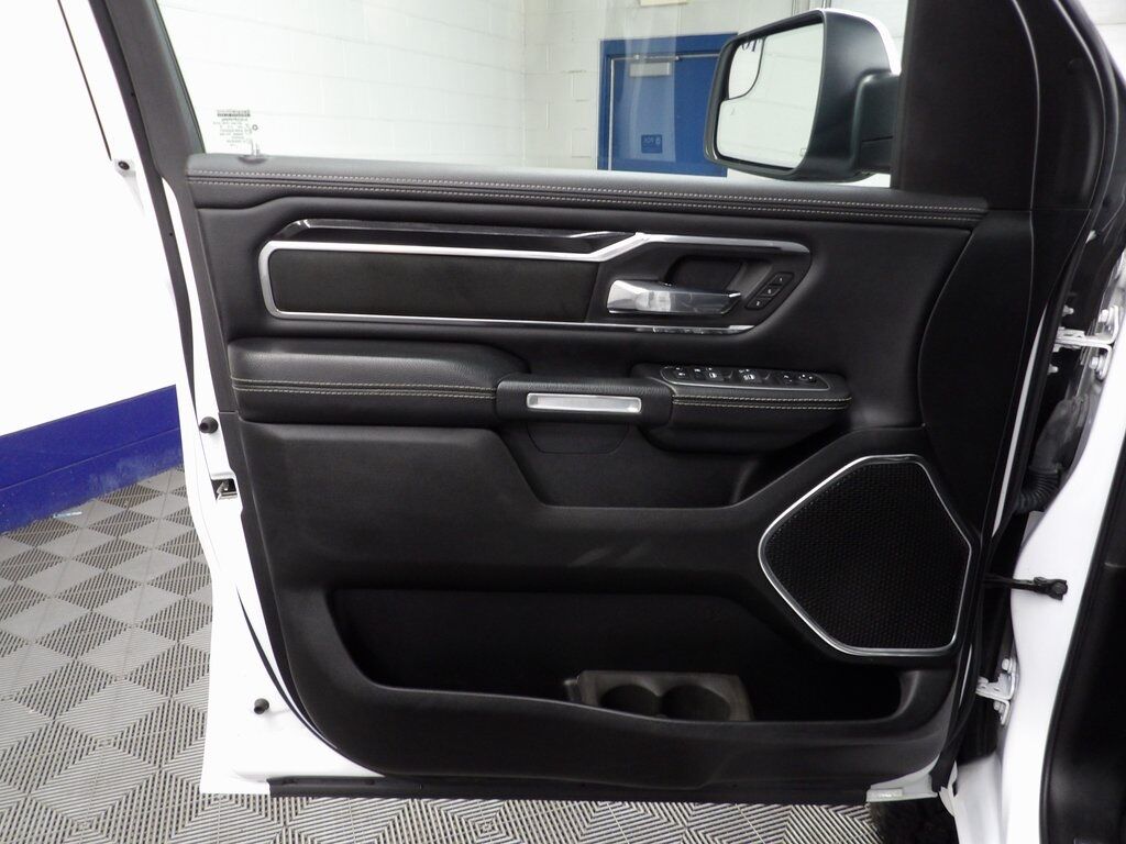 2022 Ram 1500 4x4 Crew Cab Laramie Fond du Lac WI