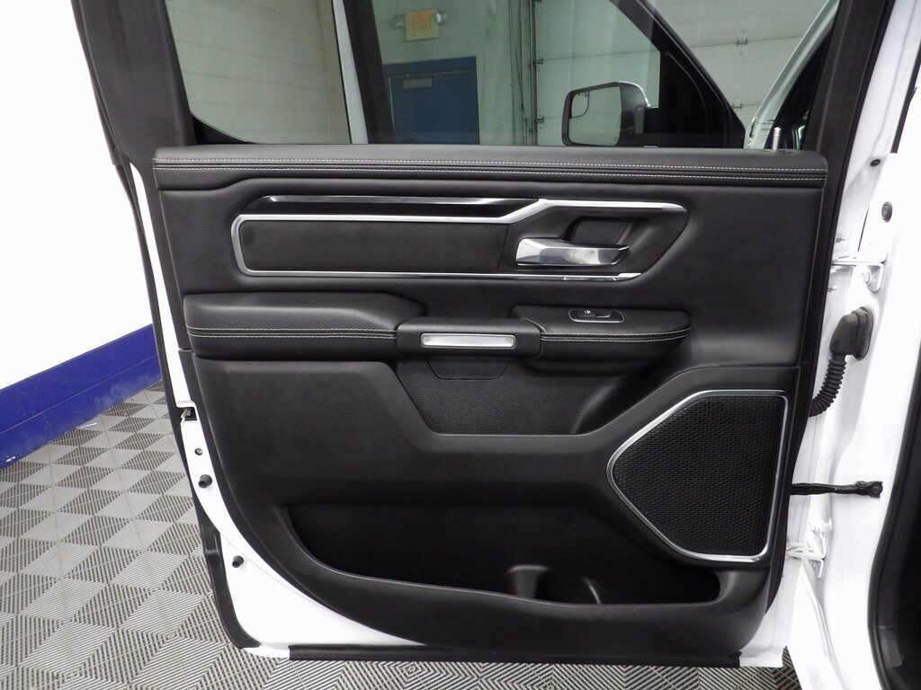 2022 Ram 1500 4x4 Crew Cab Laramie Fond du Lac WI