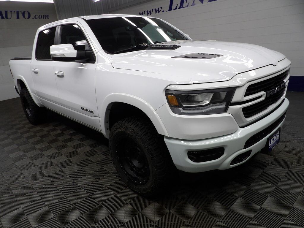 2022 Ram 1500 4x4 Crew Cab Laramie Fond du Lac WI