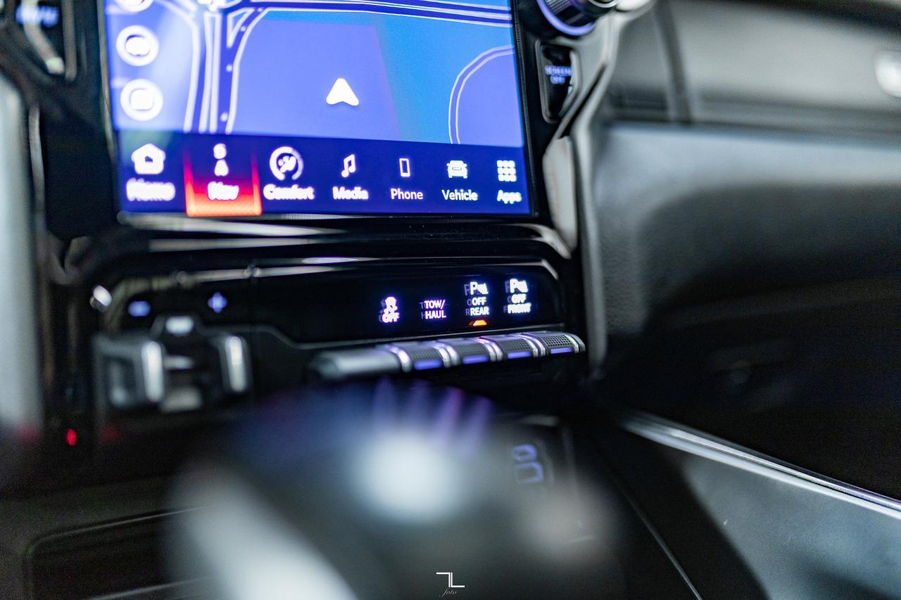 2022 Ram 1500 4x4 Crew Cab Laramie GT Leather Roof Nav BCam Red Deer AB