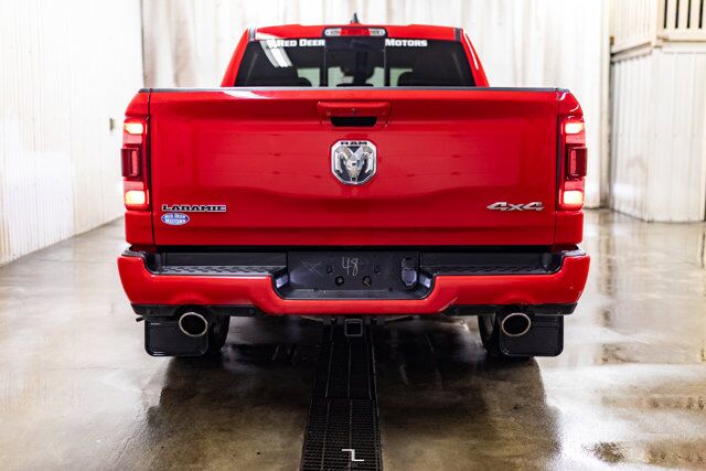 2022 Ram 1500 4x4 Crew Cab Laramie GT Leather Roof Nav BCam Red Deer AB