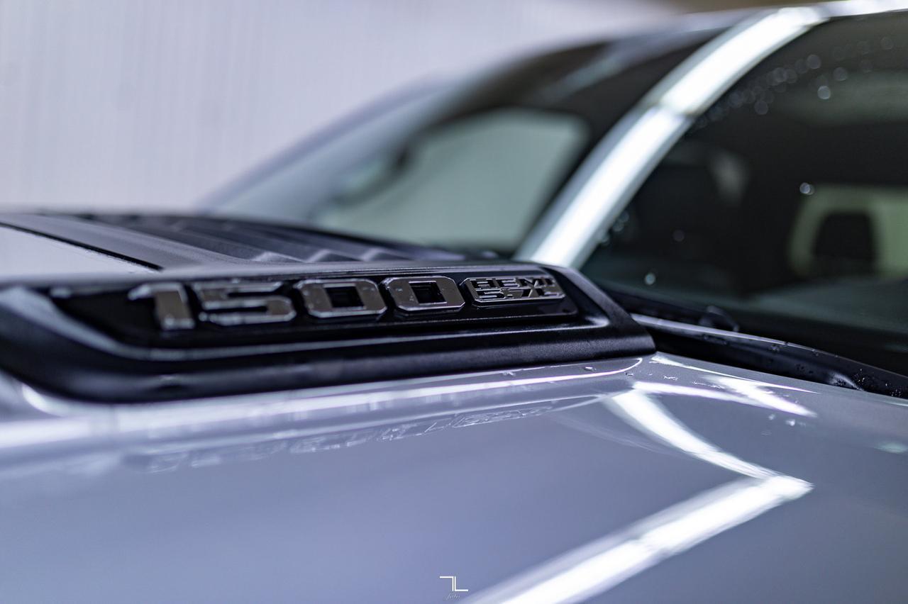 2022 Ram 1500 4x4 Crew Cab Laramie Sport Leather Roof Nav Red Deer AB