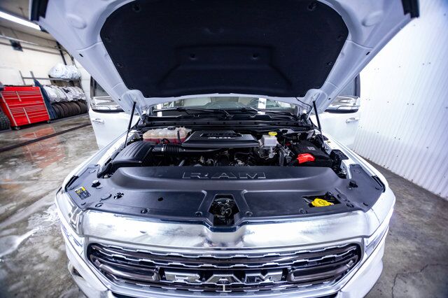 2022 Ram 1500 4x4 Crew Cab Limited EcoDiesel Leather Roof Nav Red Deer AB