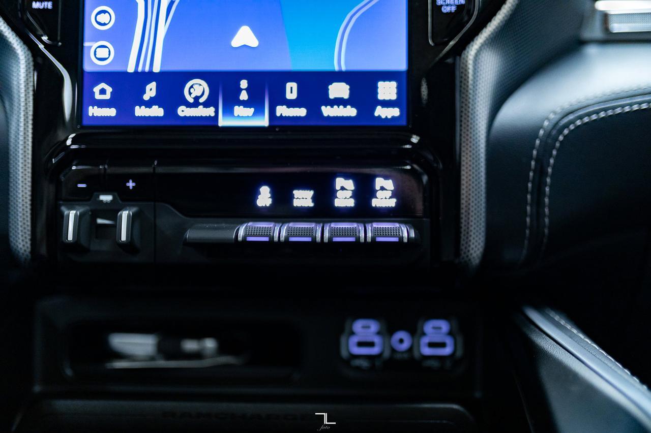 2022 Ram 1500 4x4 Crew Cab Limited EcoDiesel Leather Roof Nav Red Deer AB