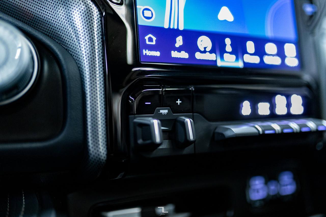 2022 Ram 1500 4x4 Crew Cab Limited EcoDiesel Leather Roof Nav Red Deer AB