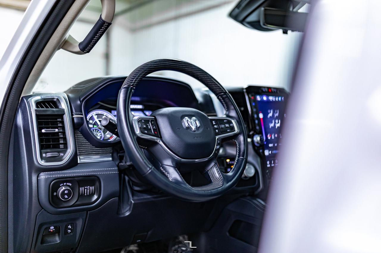 2022 Ram 1500 4x4 Crew Cab Limited EcoDiesel Leather Roof Nav Red Deer AB