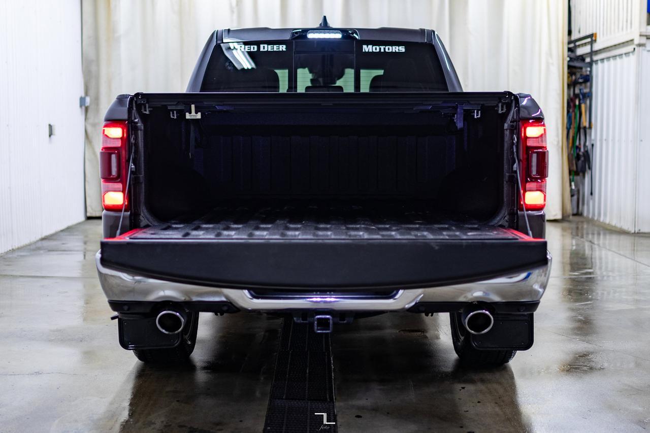 2022 Ram 1500 4x4 Crew Cab Limited Leather Nav BCam Red Deer AB
