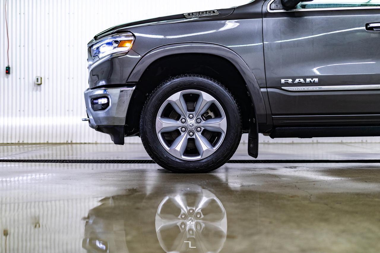 2022 Ram 1500 4x4 Crew Cab Limited Leather Nav BCam Red Deer AB