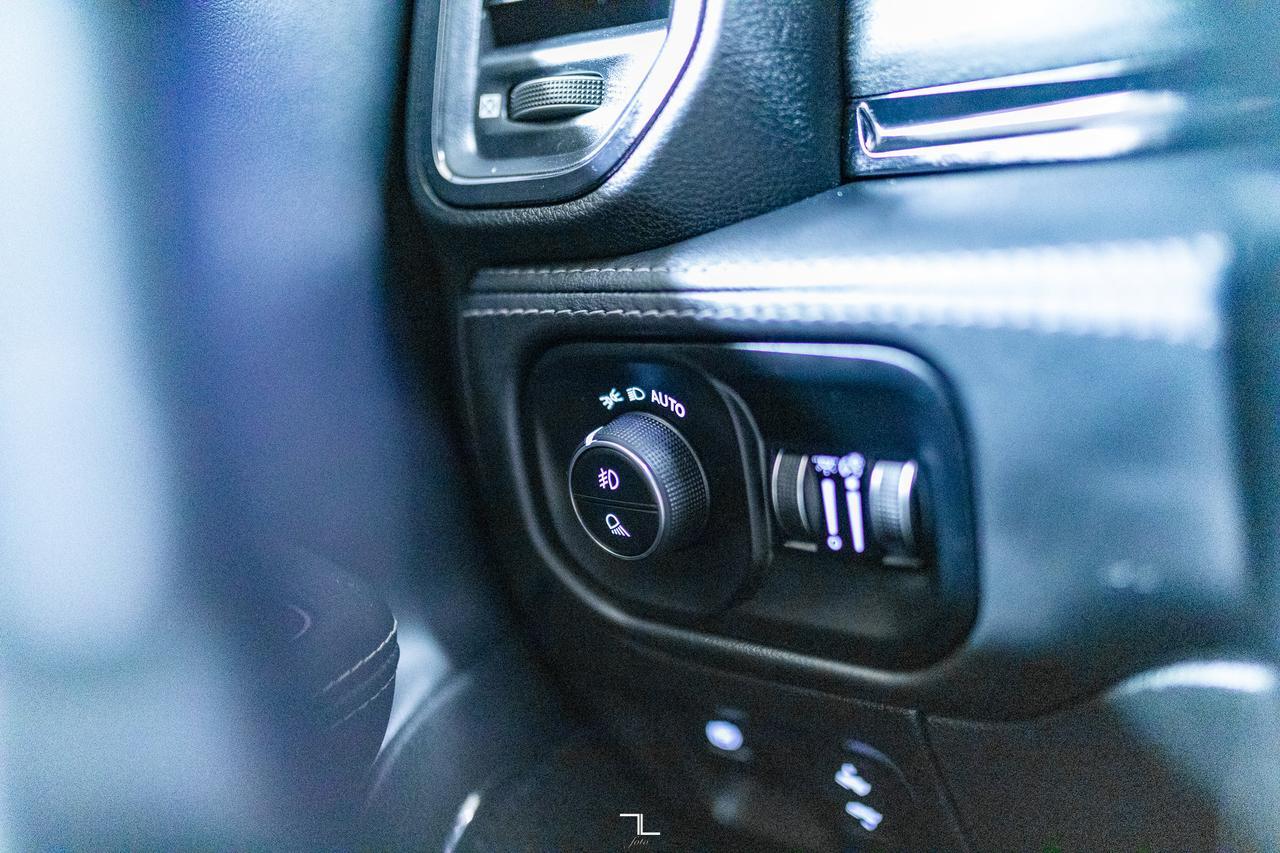 2022 Ram 1500 4x4 Crew Cab Limited Leather Nav BCam Red Deer AB