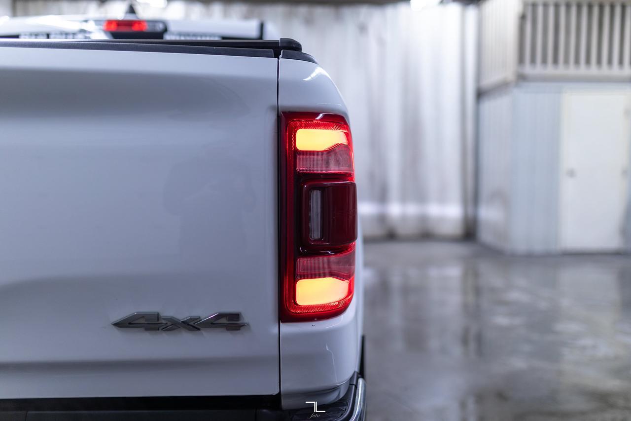 2022 Ram 1500 4x4 Crew Cab Limited Leather Nav BCam Red Deer AB