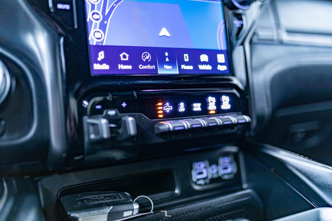 2022 Ram 1500 4x4 Crew Cab Limited Leather Nav BCam Red Deer AB