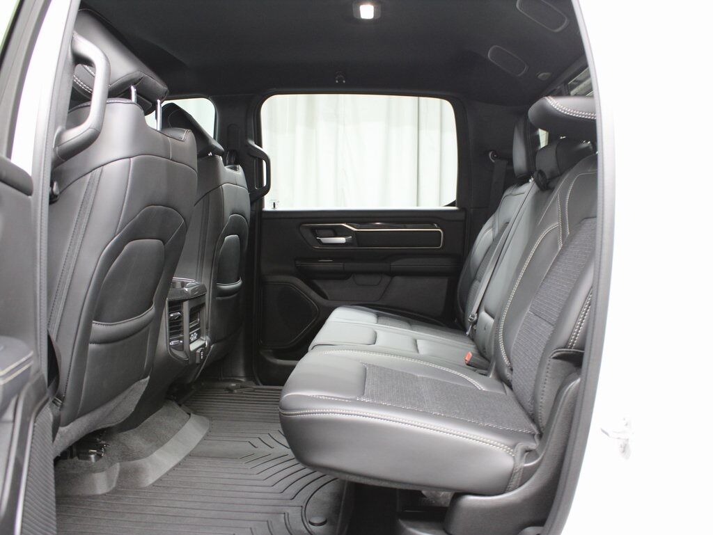 2022 Ram 1500 4x4 Crew Cab Sport Fond du Lac WI