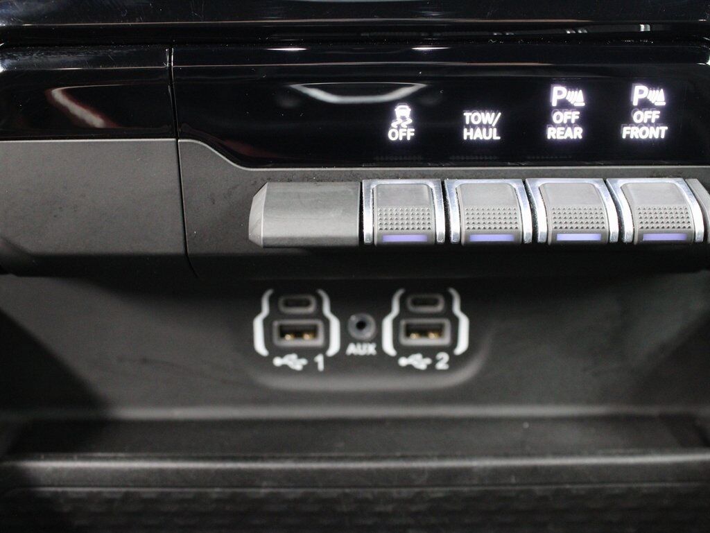 2022 Ram 1500 4x4 Crew Cab Sport Fond du Lac WI