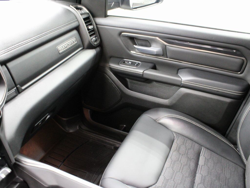 2022 Ram 1500 4x4 Crew Cab Sport Fond du Lac WI
