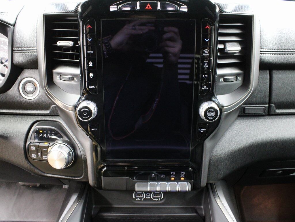 2022 Ram 1500 4x4 Crew Cab Sport Fond du Lac WI