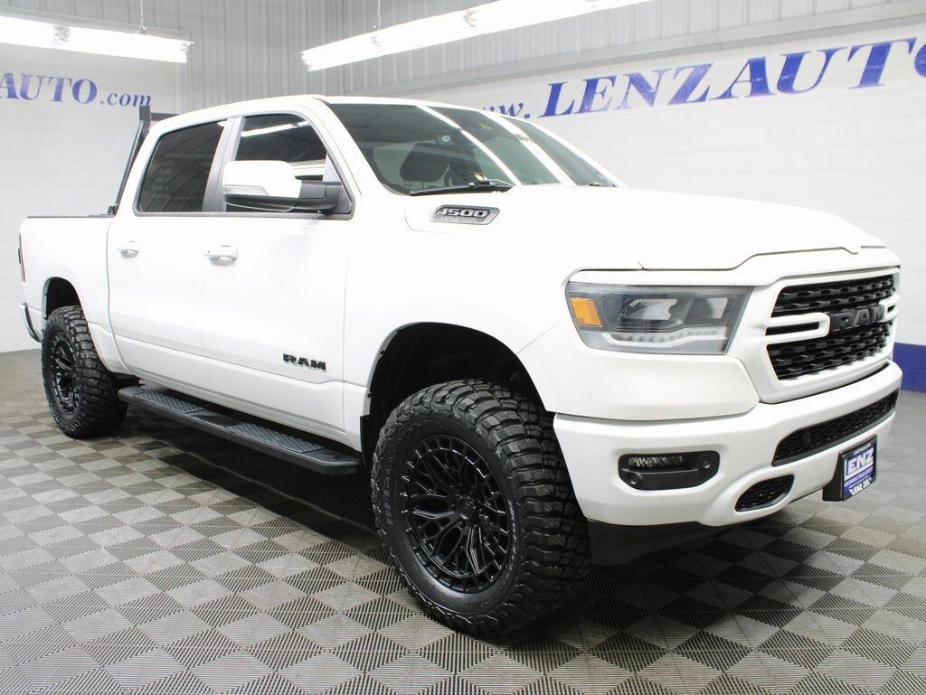 2022 Ram 1500 4x4 Crew Cab Sport Fond du Lac WI