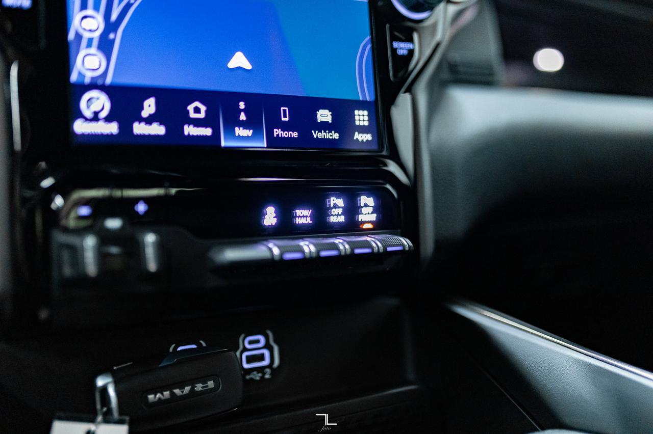 2022 Ram 1500 4x4 Crew Cab Sport Leather Nav BCam Red Deer AB