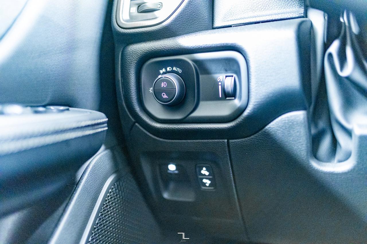 2022 Ram 1500 4x4 Crew Cab Sport Nav BCam Red Deer AB