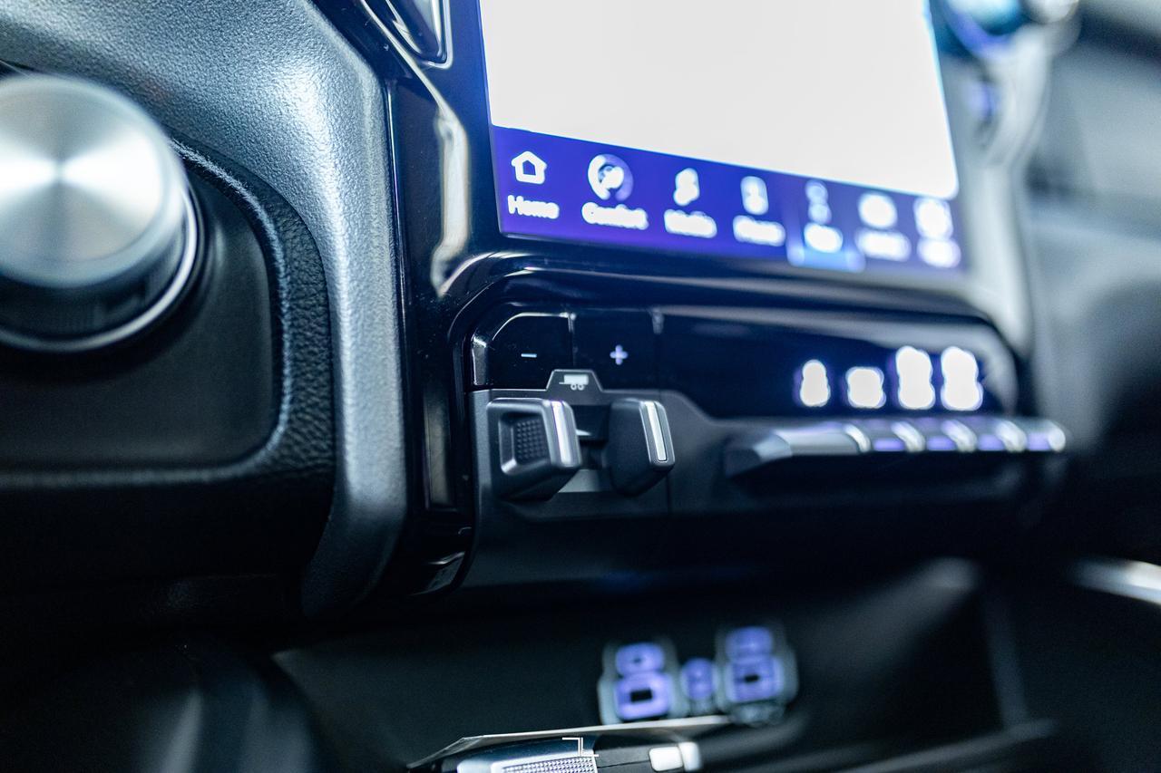 2022 Ram 1500 4x4 Crew Cab Sport Night Edition Leather Roof Nav Red Deer AB