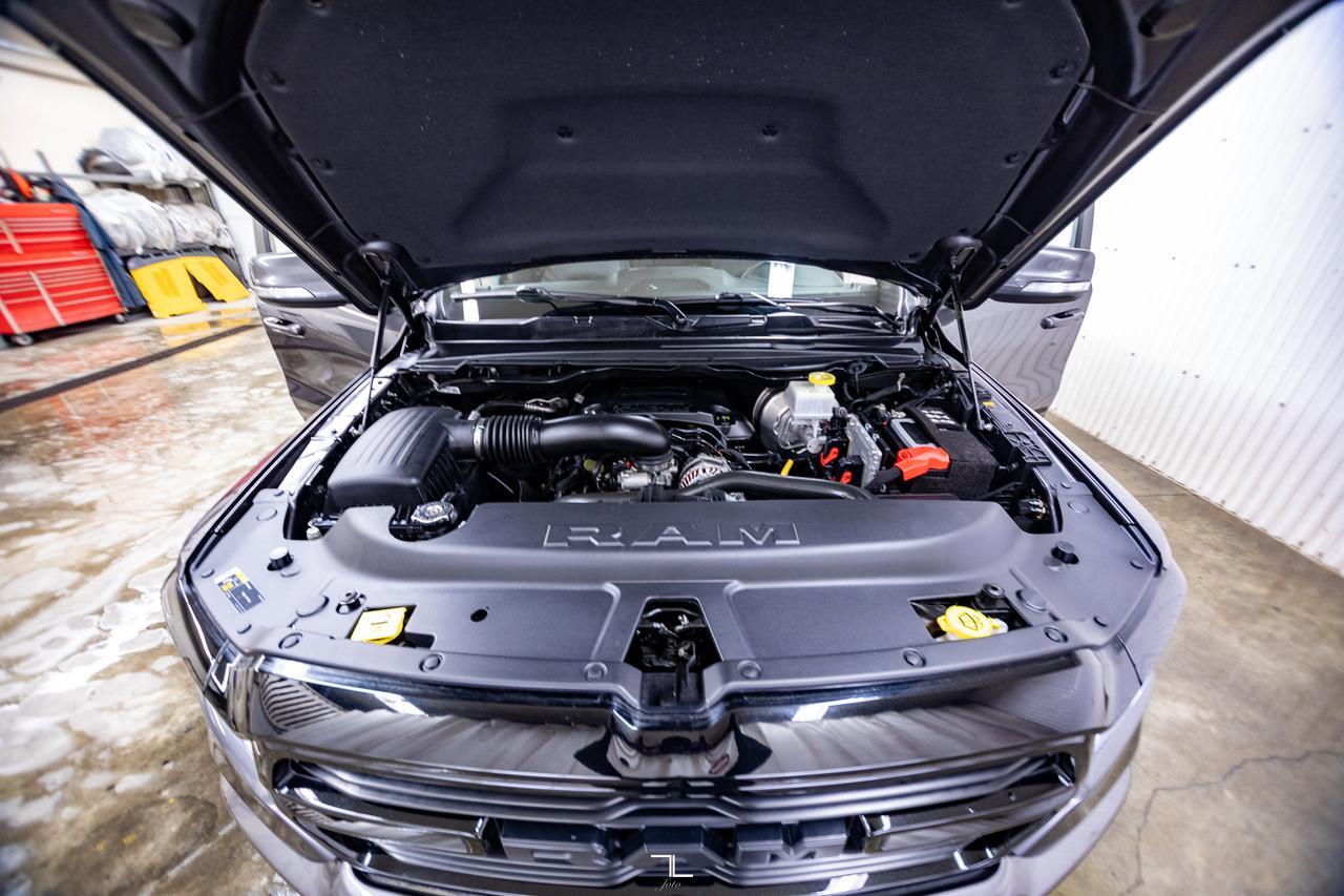 2022 Ram 1500 4x4 Crew Cab Sport Night Edition Leather Roof Nav Red Deer AB