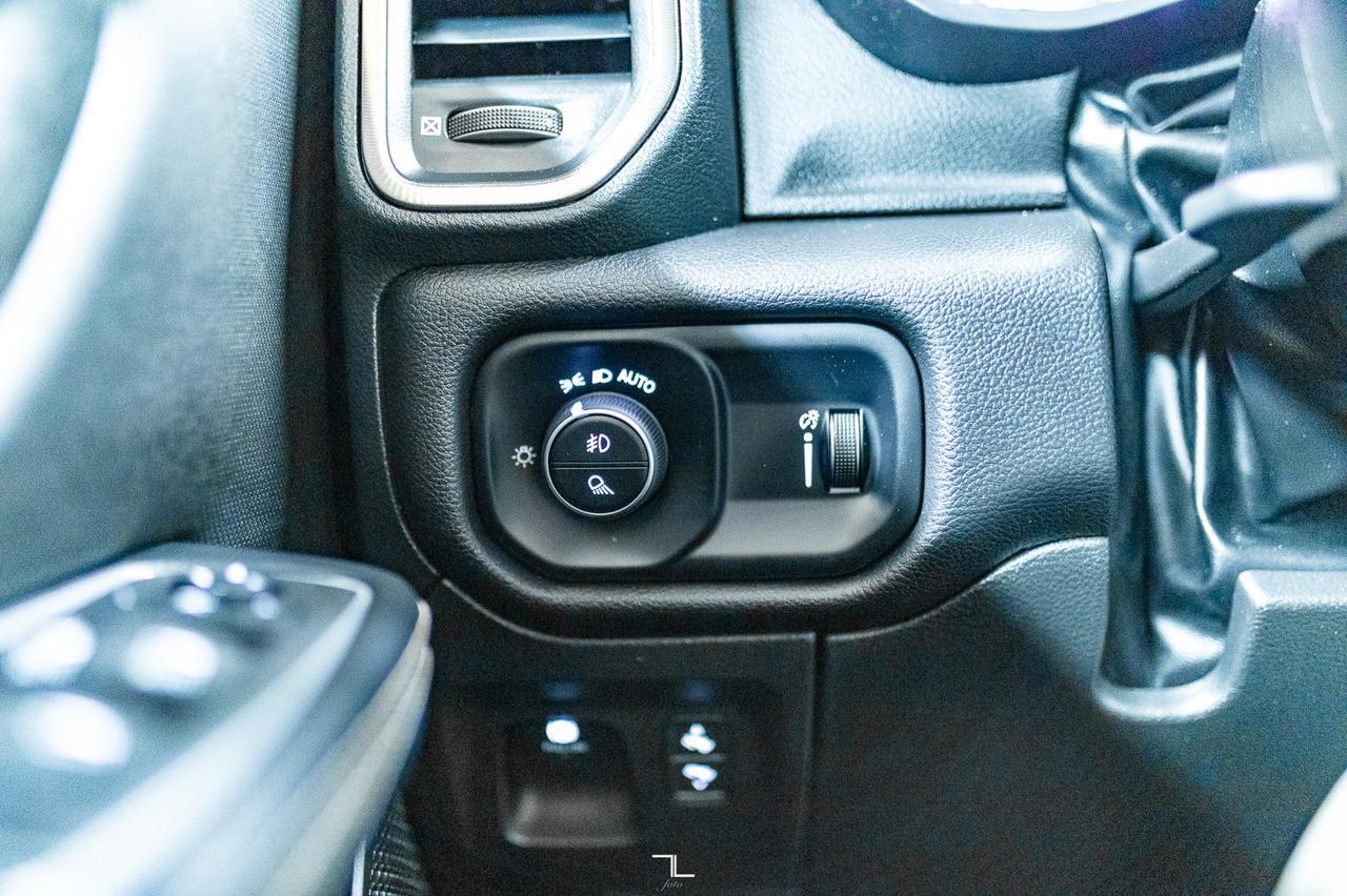 2022 Ram 1500 4x4 Crew Cab Sport Night Edition Leather Roof Nav Red Deer AB