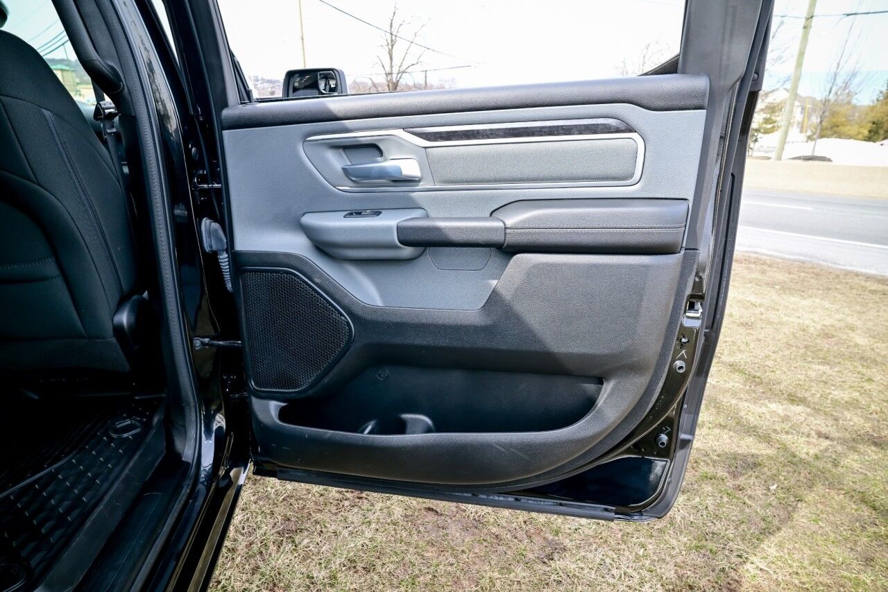 2022 Ram 1500 Big Horn, 20'' Wheels, Remote Start, Navigation Springfield NJ