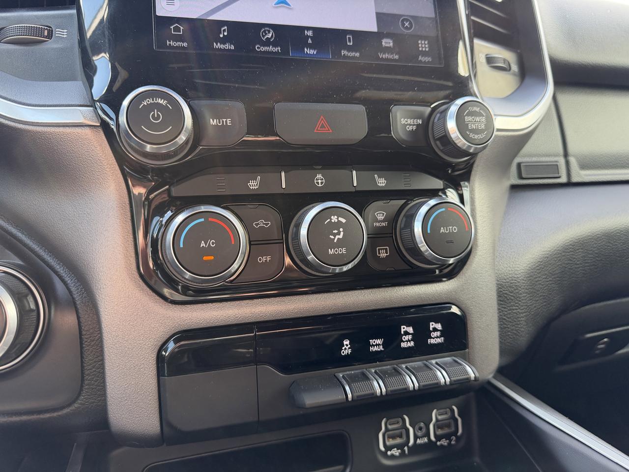 2022 Ram 1500 Big Horn 4x4 | HEMI V8 | Hydro Blue Pearl | Cloth Seats | Alpine Audio | Remote Start | NAV Redwater AB