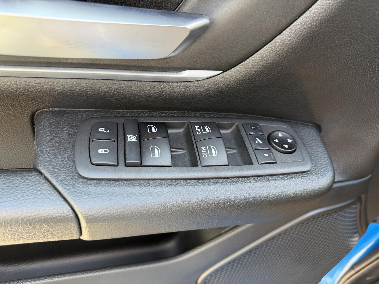 2022 Ram 1500 Big Horn 4x4 | HEMI V8 | Hydro Blue Pearl | Cloth Seats | Alpine Audio | Remote Start | NAV Redwater AB