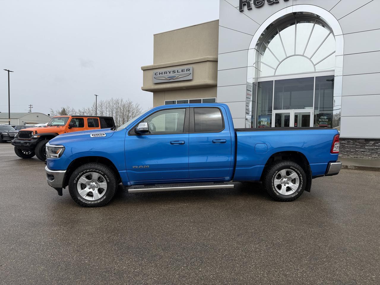 2022 Ram 1500 Big Horn Crew Cab 4x4 | HEMI V8 | Hydro Blue Pearl | Cloth Seats | Alpine Audio | Remote Start | NAV Redwater AB