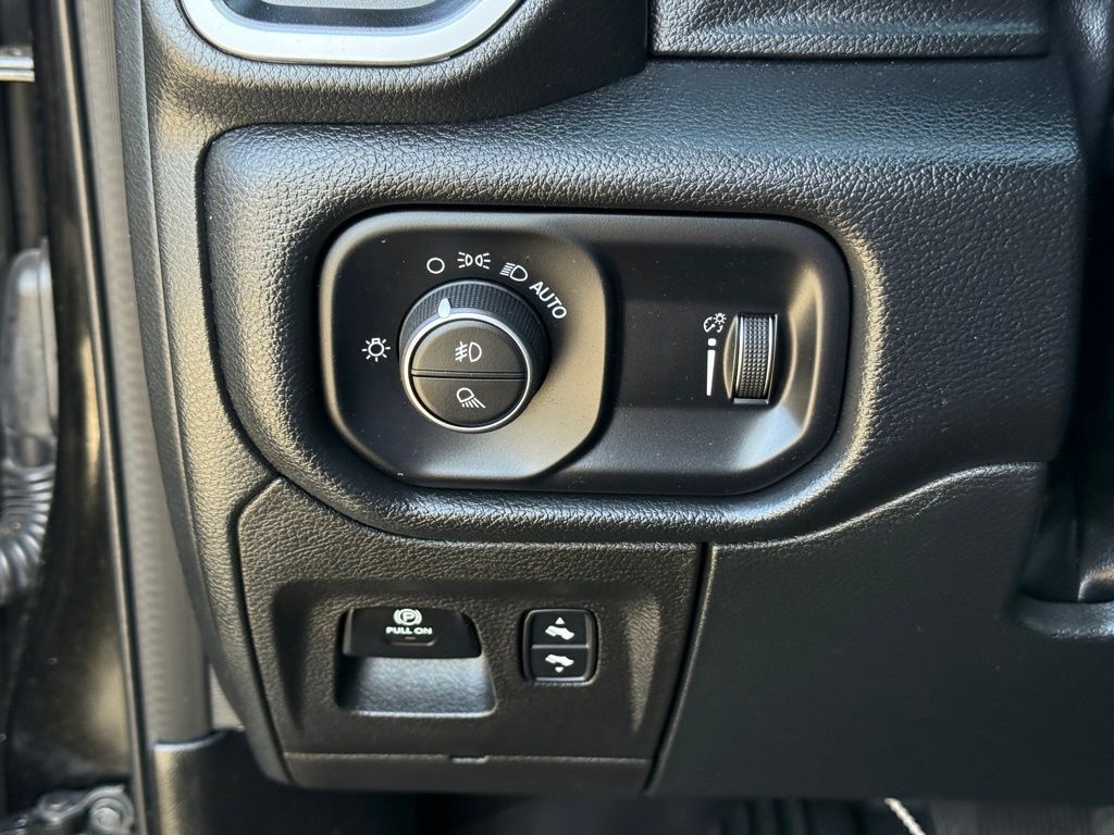 2022 Ram 1500 Big Horn/Lone Star Crestwood KY