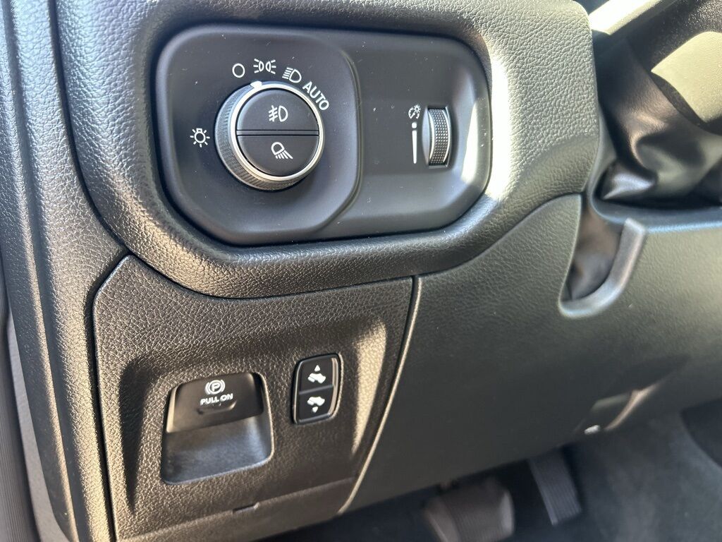 2022 Ram 1500 Big Horn/Lone Star Crestwood KY