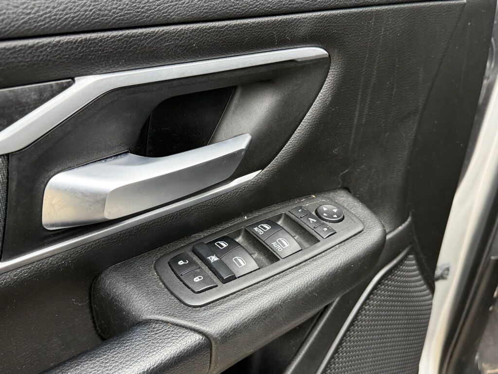 2022 Ram 1500 Big Horn/Lone Star Crestwood KY