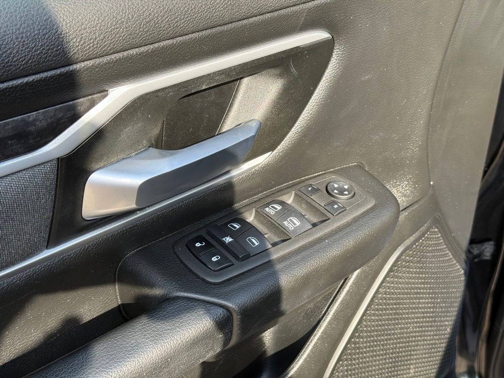 2022 Ram 1500 Big Horn/Lone Star Crestwood KY