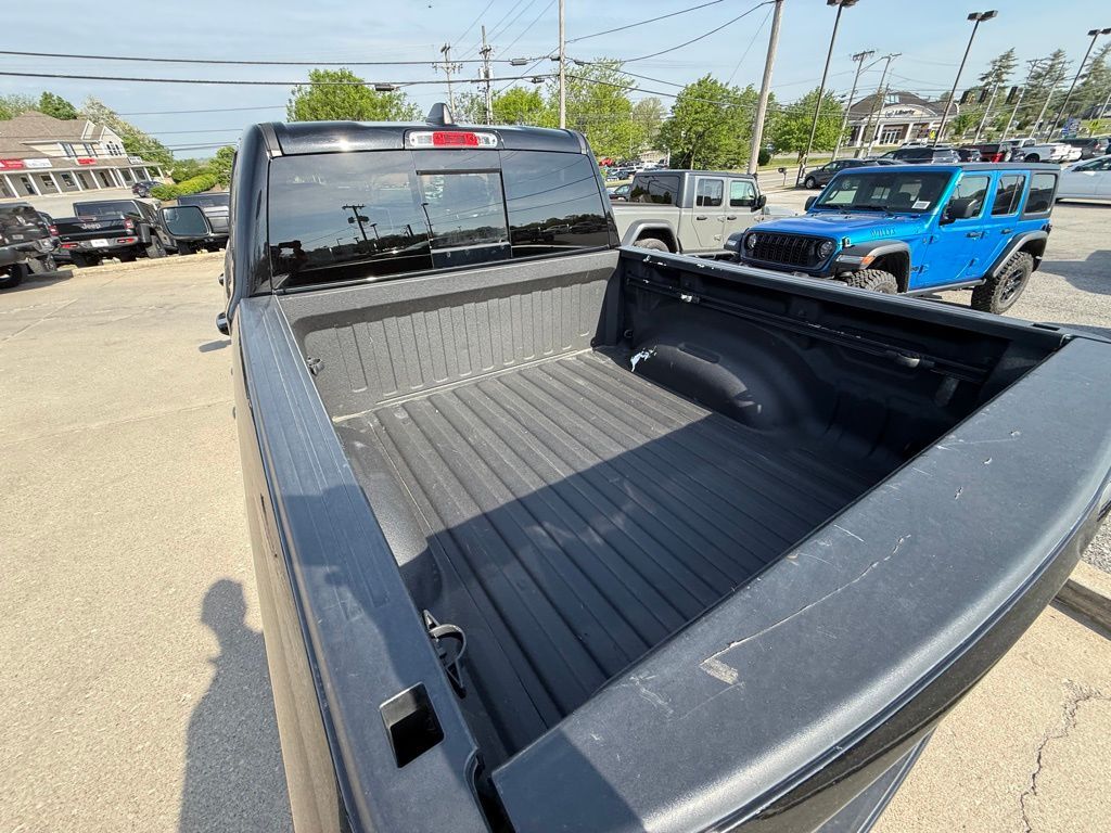 2022 Ram 1500 Big Horn/Lone Star Crestwood KY