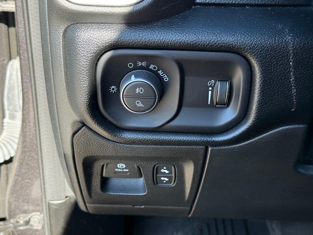 2022 Ram 1500 Big Horn/Lone Star Crestwood KY