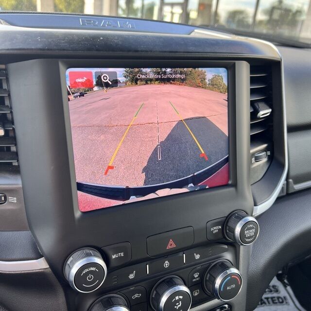 2022 Ram 1500 Big Horn/Lone Star Herrin IL