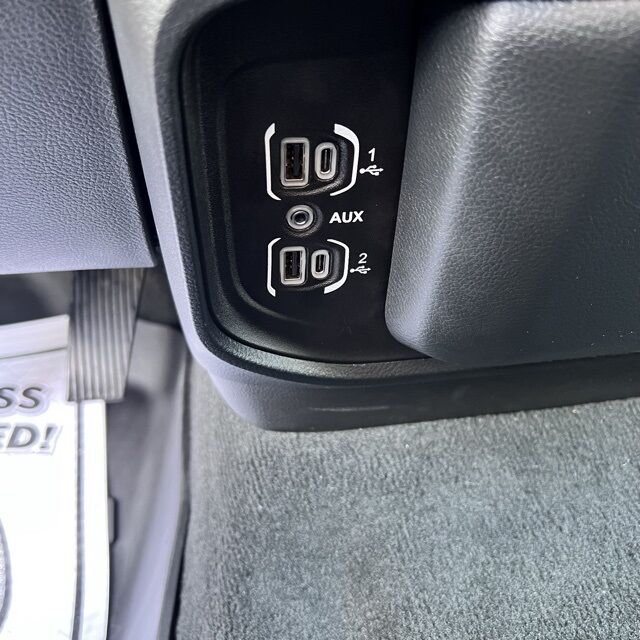 2022 Ram 1500 Big Horn/Lone Star Herrin IL