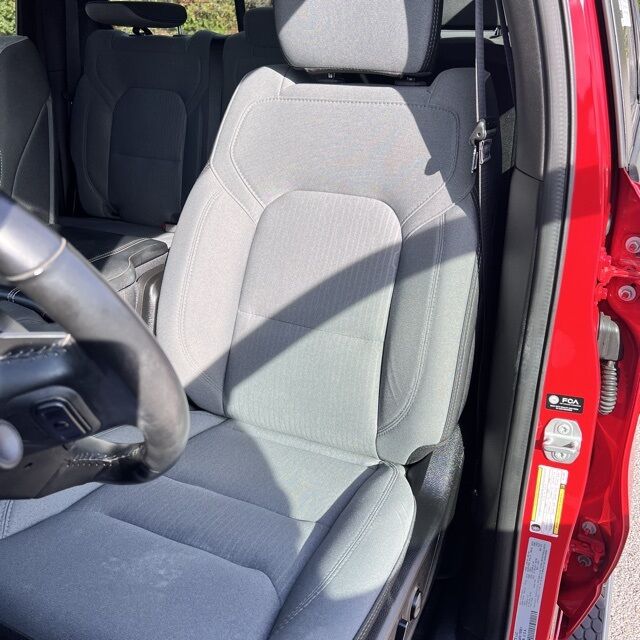 2022 Ram 1500 Big Horn/Lone Star Herrin IL