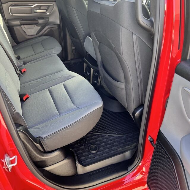 2022 Ram 1500 Big Horn/Lone Star Herrin IL