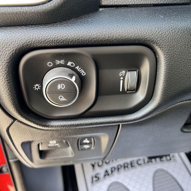 2022 Ram 1500 Big Horn/Lone Star Herrin IL