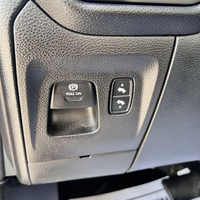 2022 Ram 1500 Big Horn/Lone Star Herrin IL