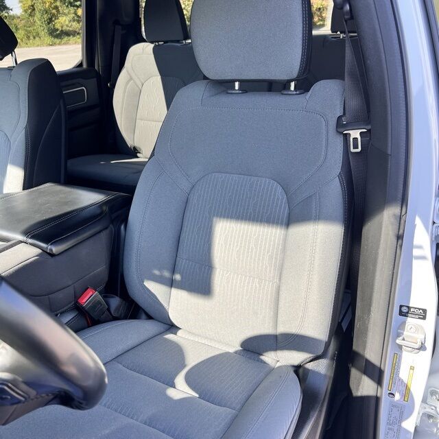 2022 Ram 1500 Big Horn/Lone Star Herrin IL